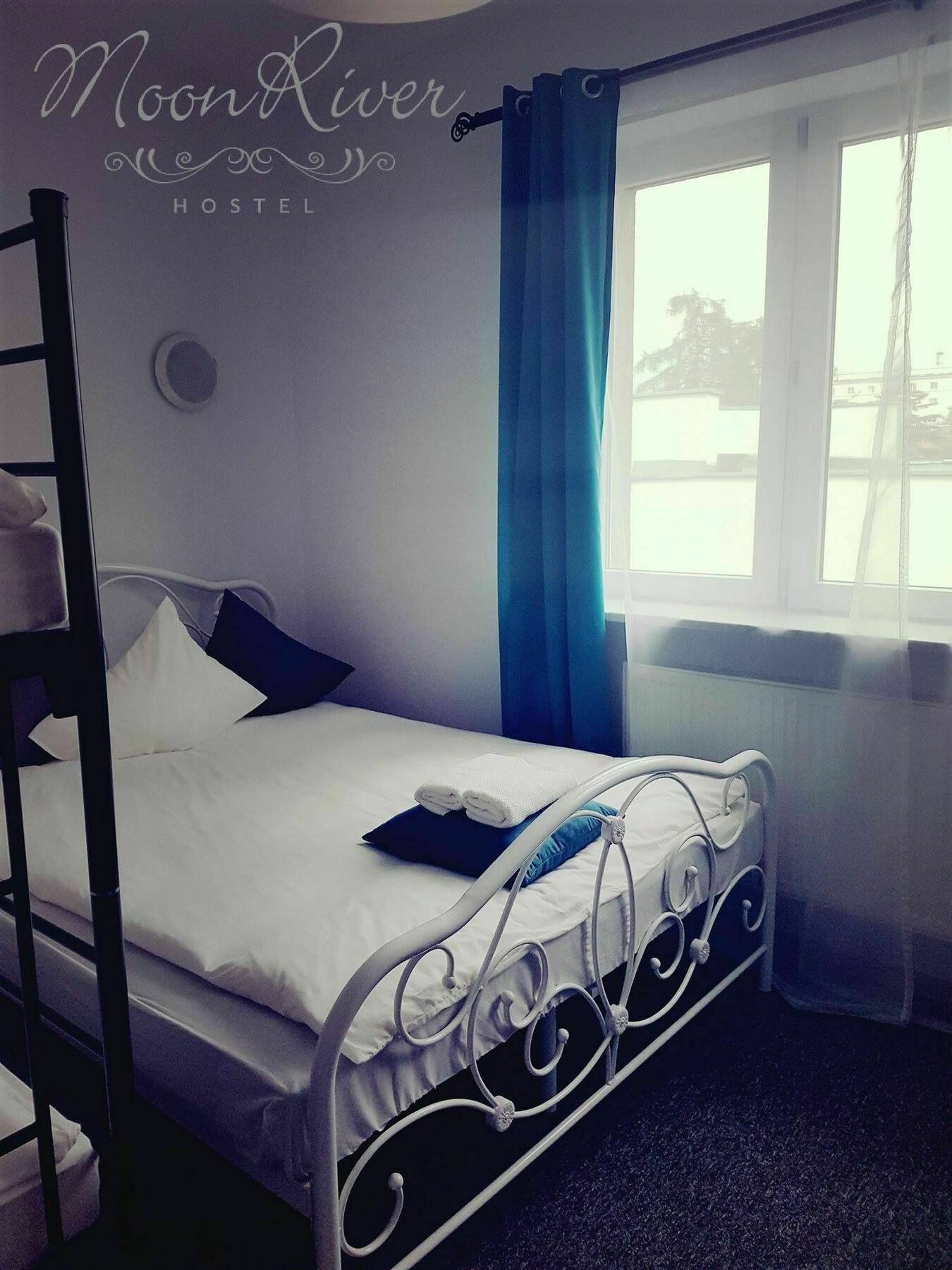 Moonriver Inn วอร์ซอ ภายนอก รูปภาพ