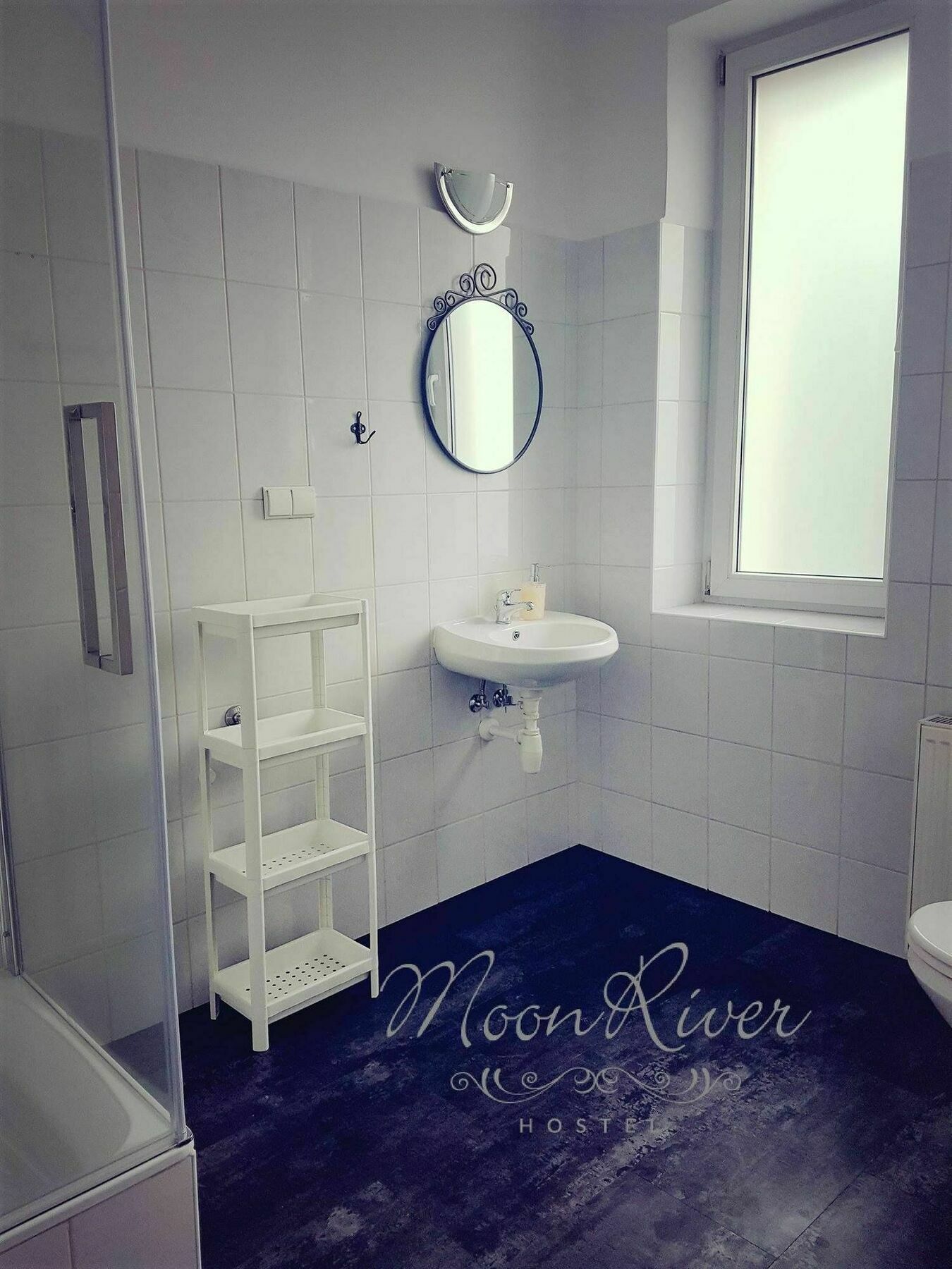 Moonriver Inn วอร์ซอ ภายนอก รูปภาพ